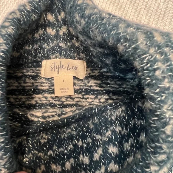 Style & Co Sweater - Picture 2 of 5